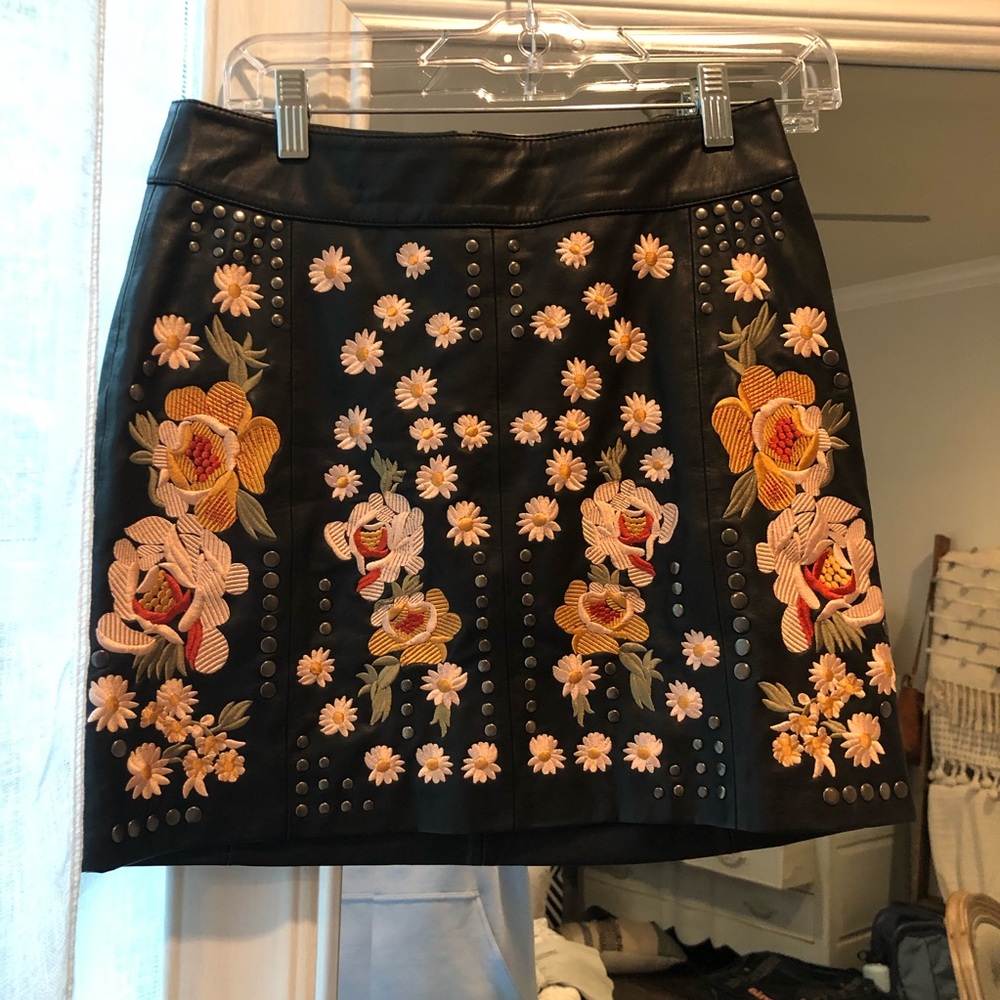 LEATHER SKIRT